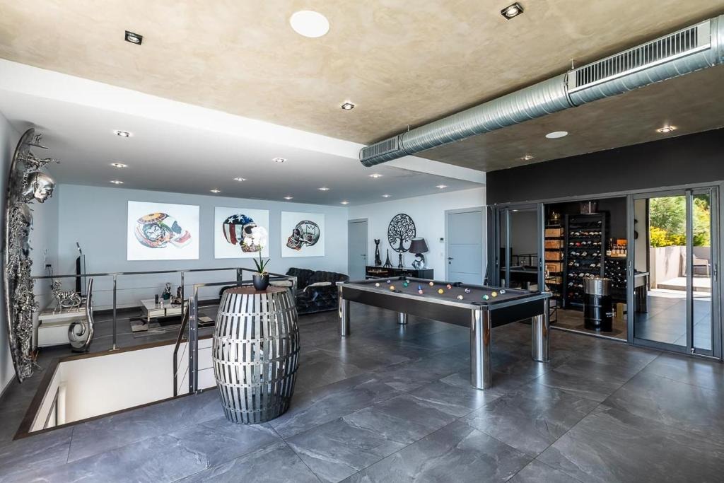 Villa avec barbecue, jacuzzi et jardin | Vue mer — photo 7