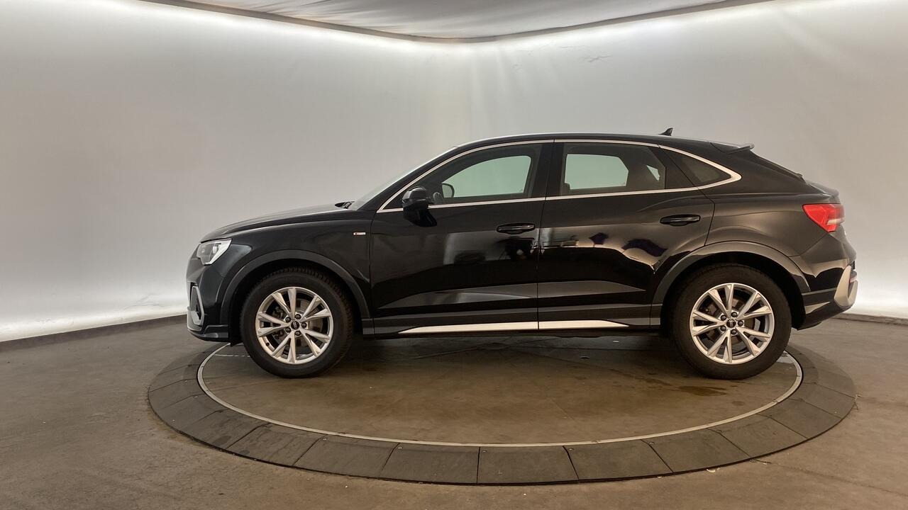 Jaguar E-Pace R DYNAMIC SE P300E PHEV BVA AWD
