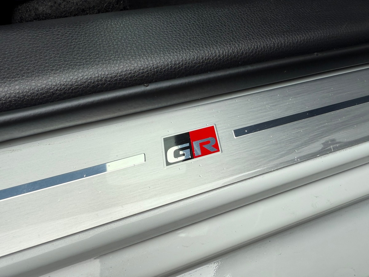 Toyota yaris gr 1.5l 116 ch hybrid