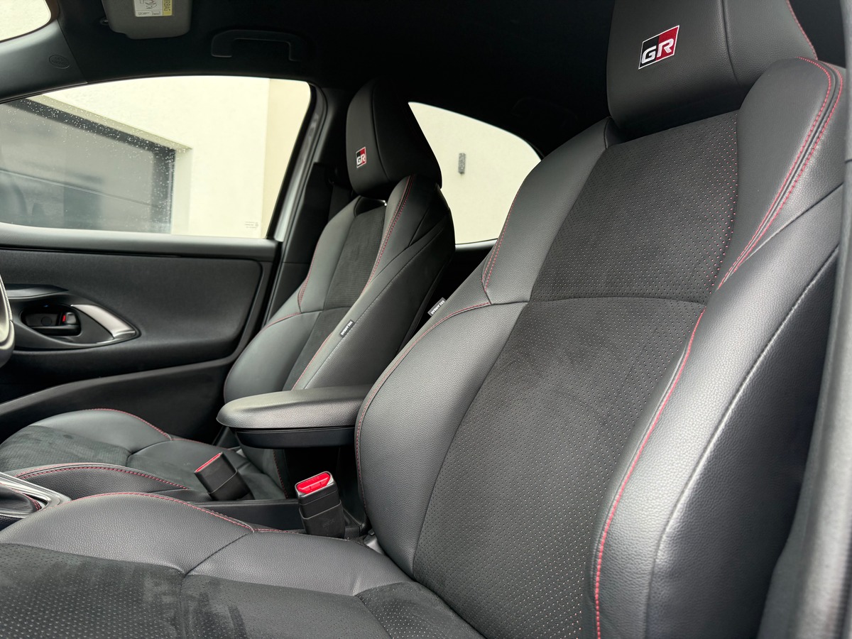 Toyota yaris gr 1.5l 116 ch hybrid