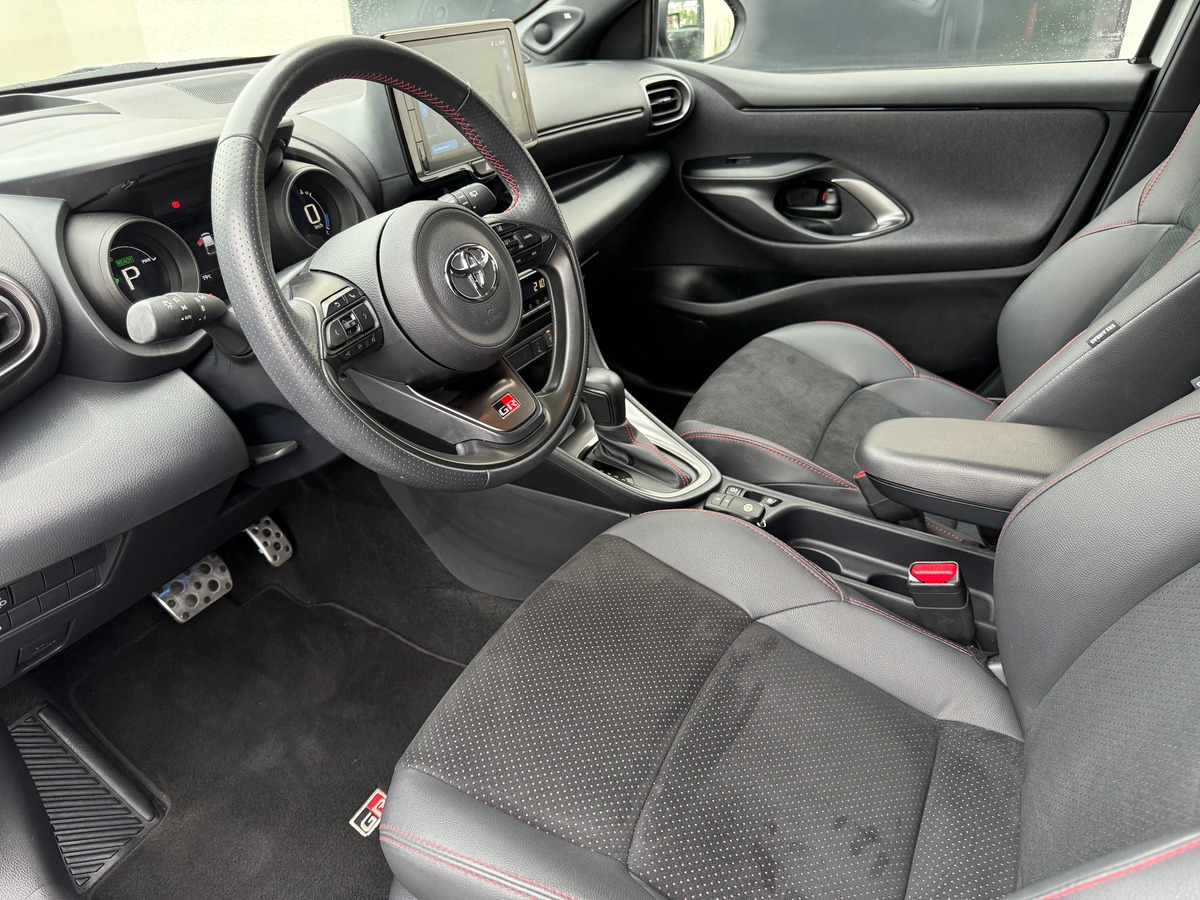 Toyota yaris gr 1.5l 116 ch hybrid